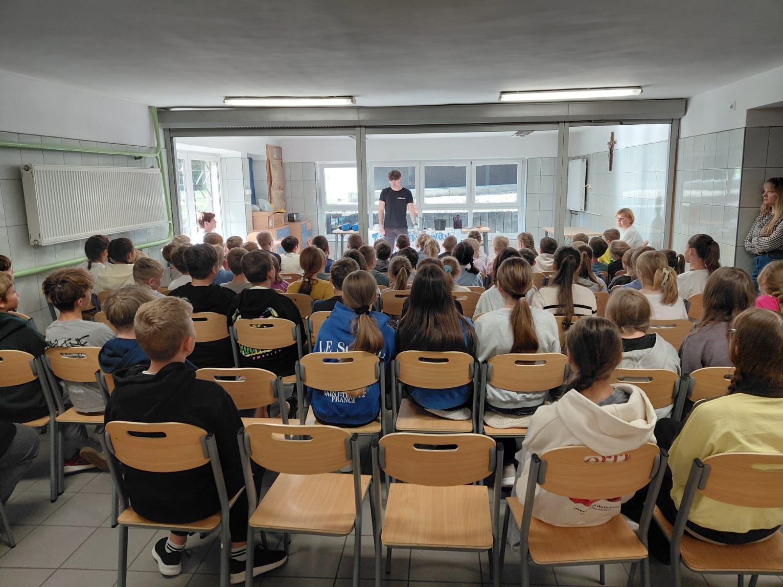 ⚡🔬 Naukowe emocje z „Zaelektryzowanymi”! 🧪✨